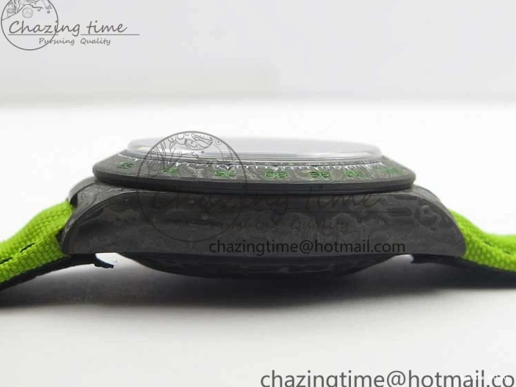 0507 Daytona DIW Carbon V2 WWF Best Edition Black Green Dial On Green Nylon Strap A UrbanChic 3110